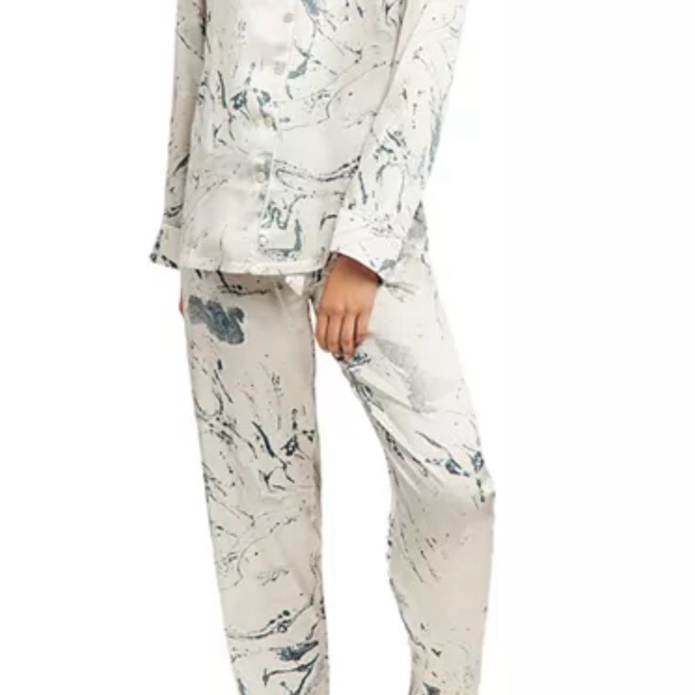Ginia Marble Print Pajama Set - White and Blue